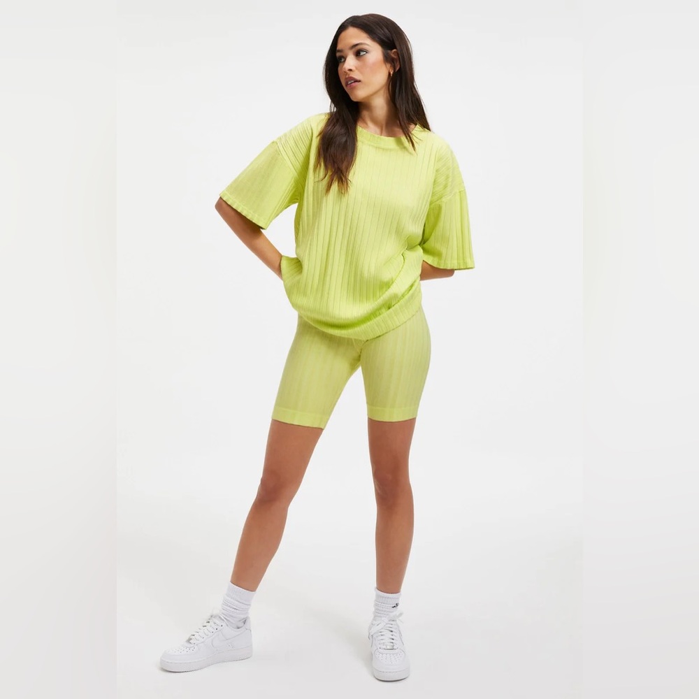 Good American 90’s Ribbed Biker Short in Key Lime